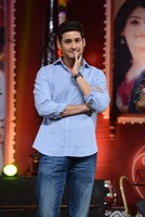 Mahesh Photos at SVSC 3 Platinum Disc